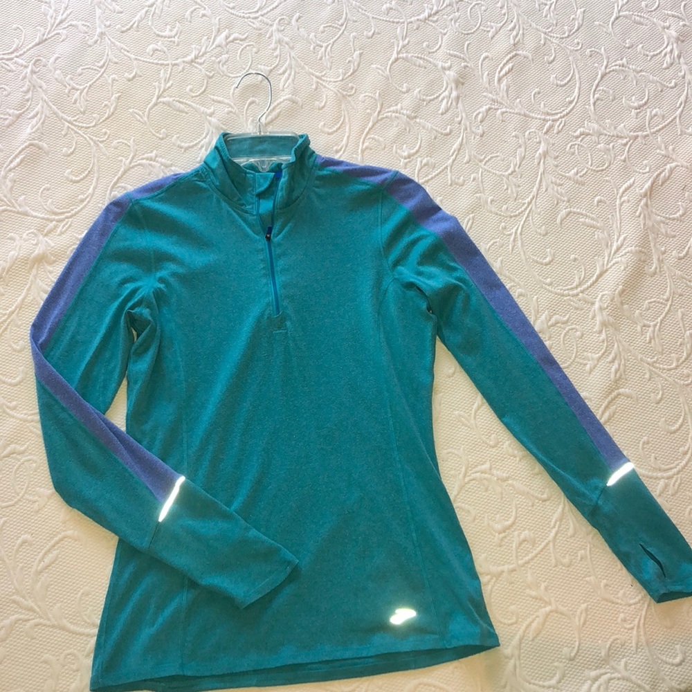 Brooks Running Women’s Half Zip Size Small